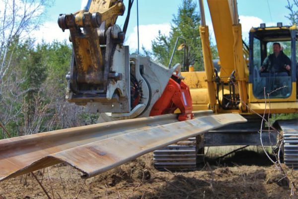 Pile Driver Rental Sales Leasing Manitoba Saskattchewan