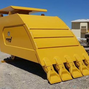 Yellow compactor bucket Felco hydraulic attachment