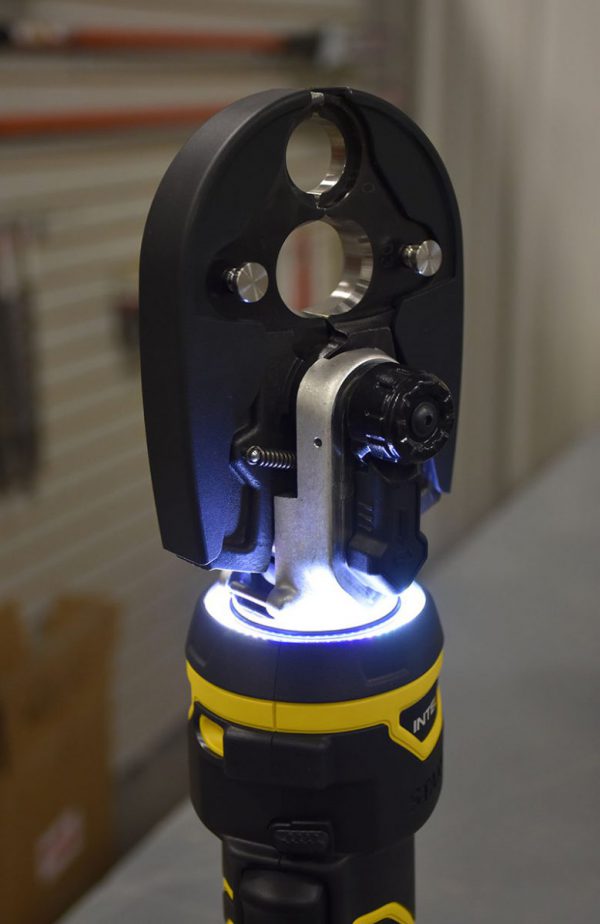 Stanley Battery Powered Crimper closed head illuminated