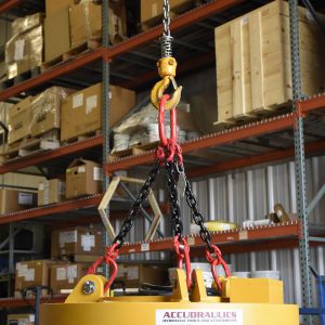 230-Volt scrap moley magnet suspended
